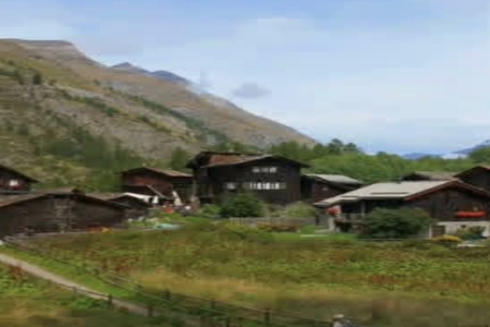 ����100�ֵĺ�����Ů��